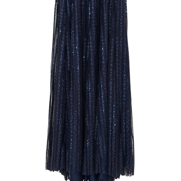 NWT Mac Duggal 11184 Plunging Striped Sequin Long Sleeve Gown in Midnight Size 2 - Picture 7 of 12